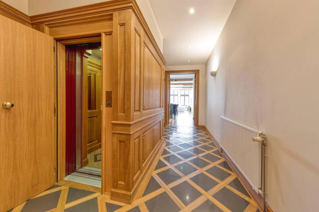 Unique Flat On The Grand Place Brussels