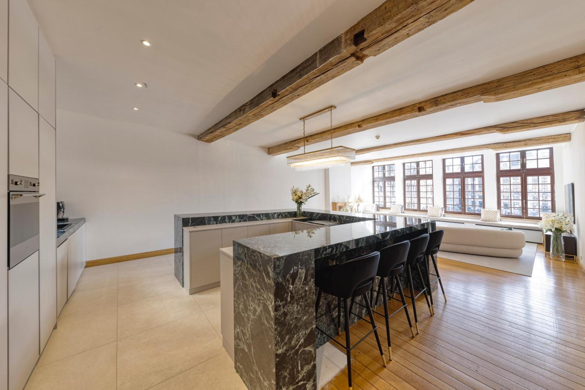 Unique Flat On The Grand Place Apartment